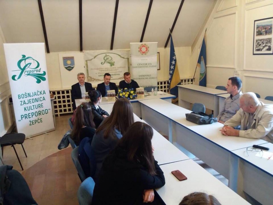 U Žepču održana promocija knjige Hasana Škapura